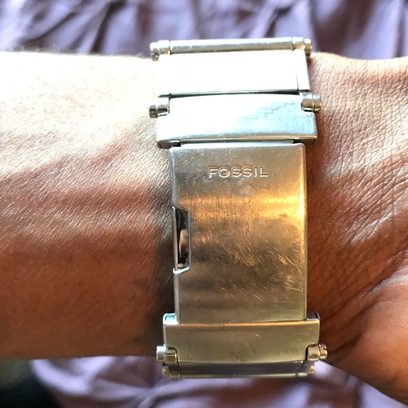 White Leather and Steel Fossil Watch - Picture 4 of 4