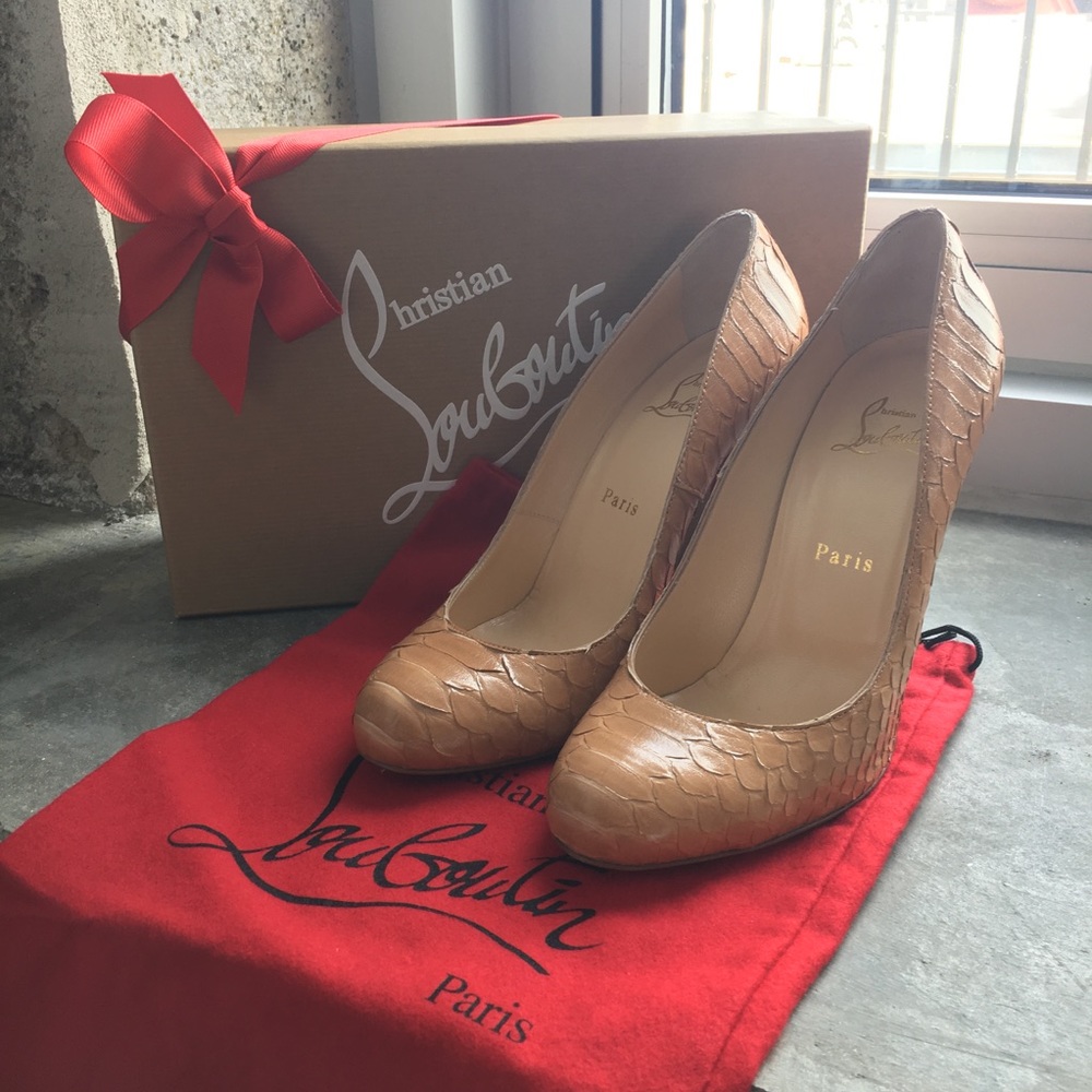 Christian Louboutin Nude Python Pump - Picture 1 of 8