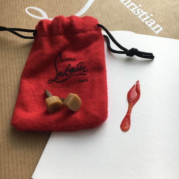 Christian Louboutin Nude Python Pump - Picture 3 of 8