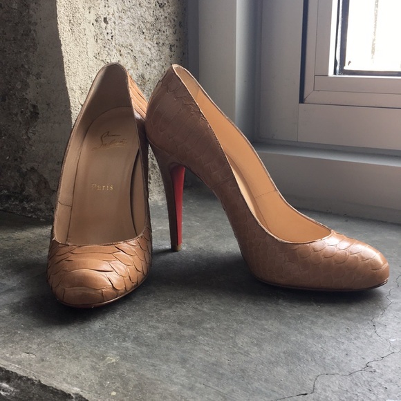 Christian Louboutin Nude Python Pump - Picture 2 of 8
