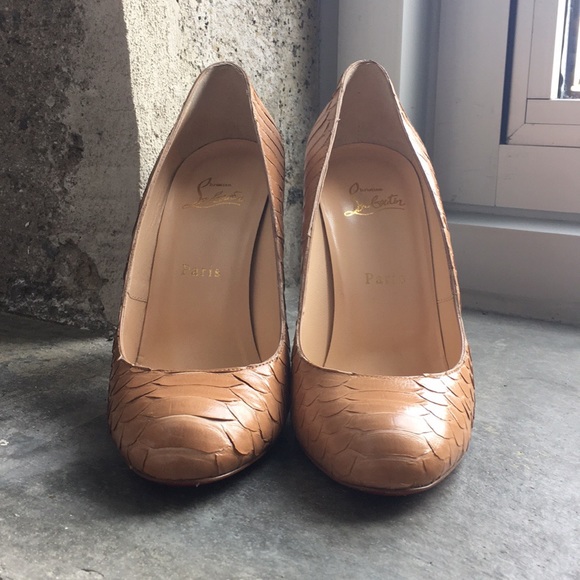 Christian Louboutin Nude Python Pump - Picture 4 of 8