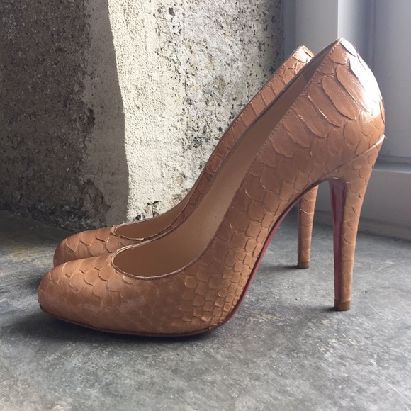Christian Louboutin Nude Python Pump - Picture 7 of 8