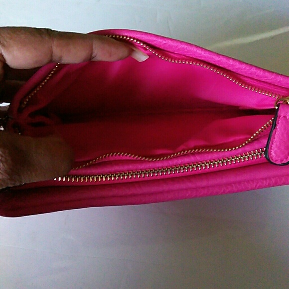 Hot Pink Wristlet - Picture 7 of 8