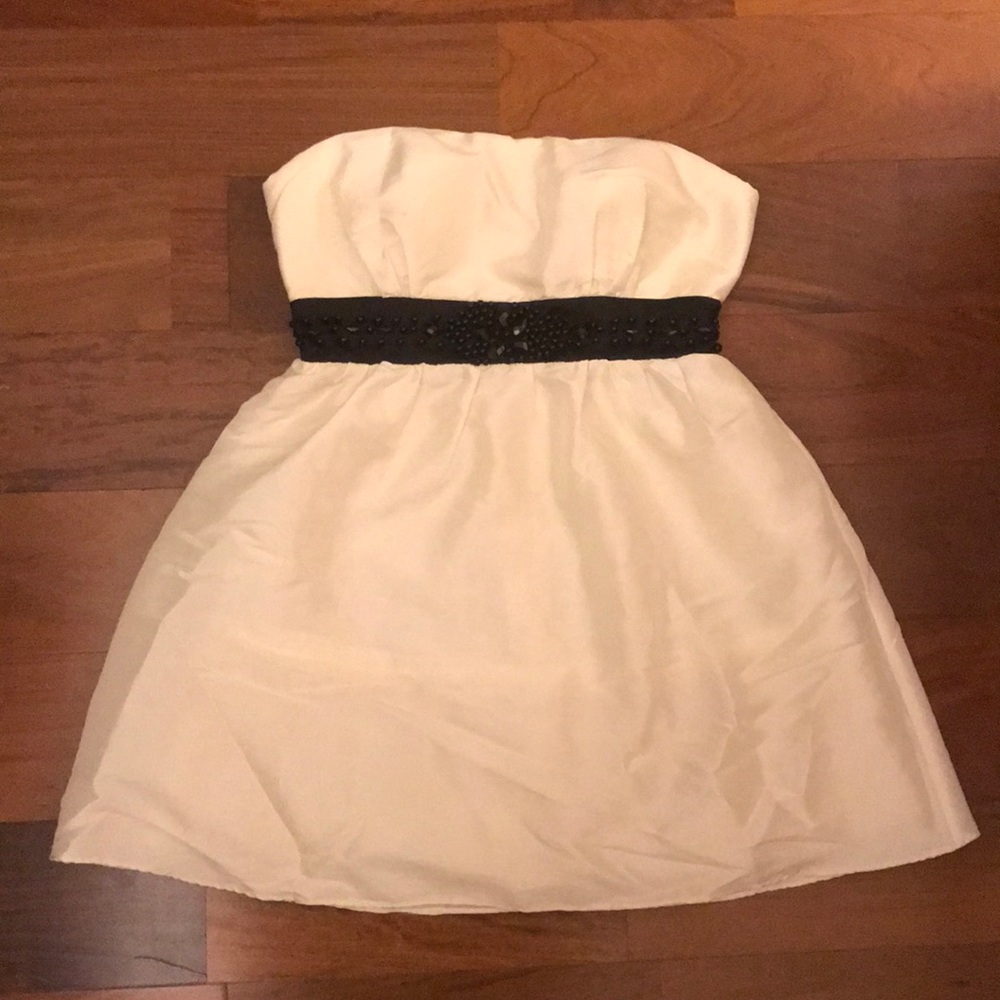 White strapless dress XS