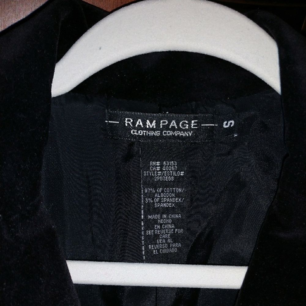 black blazer - Picture 2 of 5