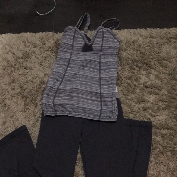 SOLD. Lululemon grove pants size 4. SOLD - Picture 7 of 8