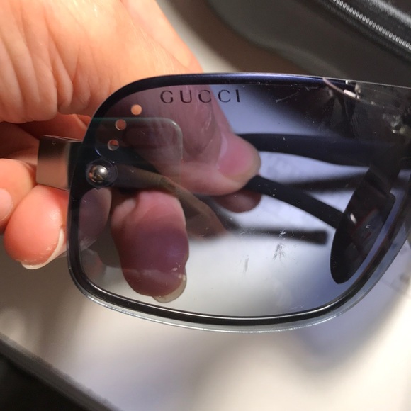 Authentic 100% GUCCI Sunglasses - Picture 5 of 6