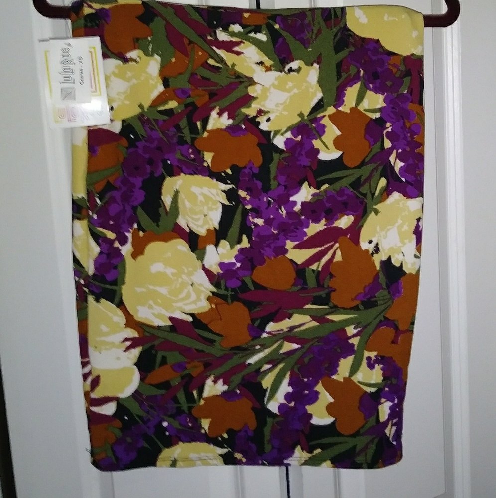 Lularoe Cassie Xs new with tags