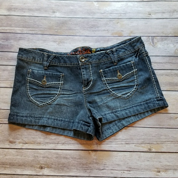 Mudd Pants - Mudd dark wash short denim jean shorts sz 17