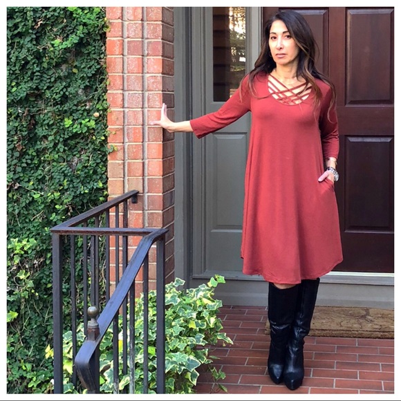 ✨LAST ONE ✨Rust side pocket triple lattice dress - Picture 2 of 8