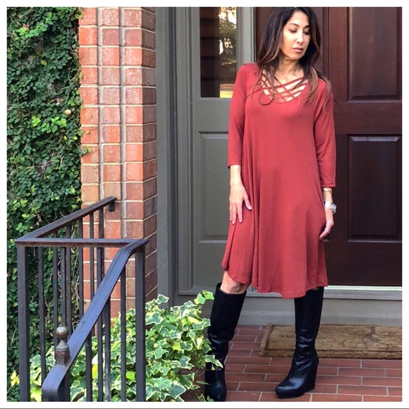 ✨LAST ONE ✨Rust side pocket triple lattice dress - Picture 3 of 8