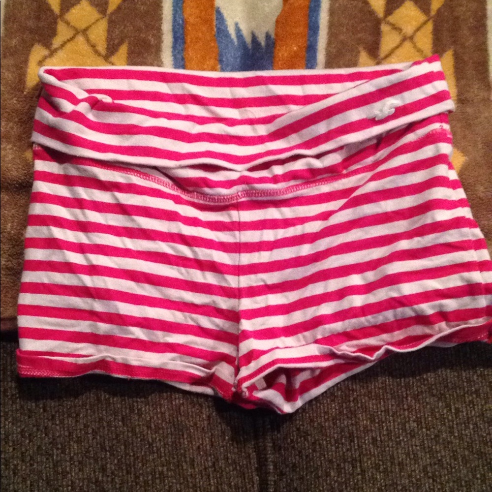 Small Hollister shorts