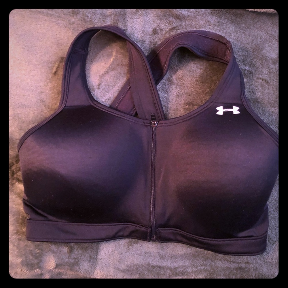 Under armour sports bra (new)