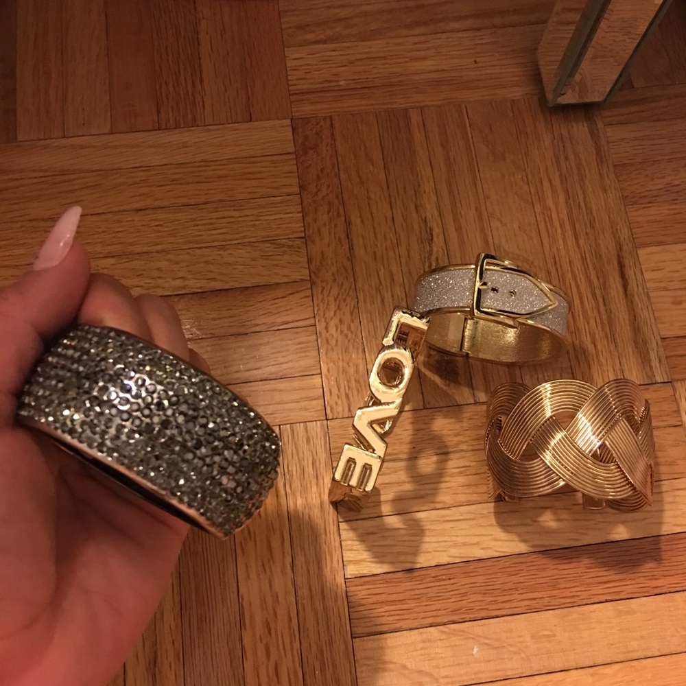 Multiple Bangles...Brand New - image 4