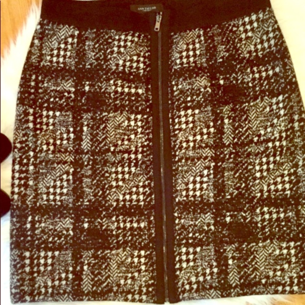 Ann Taylor winter skirt