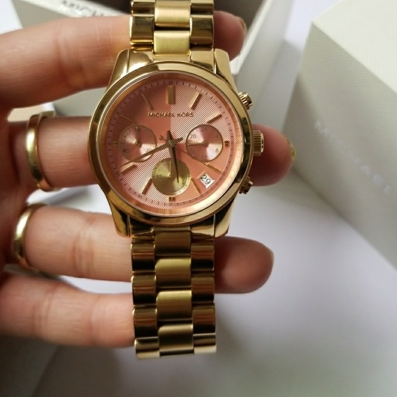 Michael Kors Gold Watch - Picture 4 of 6