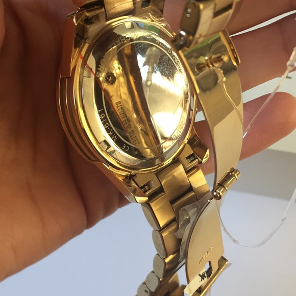 Michael Kors Gold Watch - Picture 5 of 6