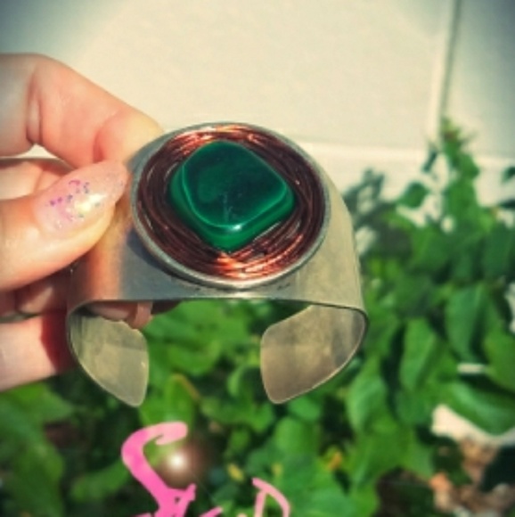 Malachite, Copper and rhodium cuff bracelet - Picture 1 of 3