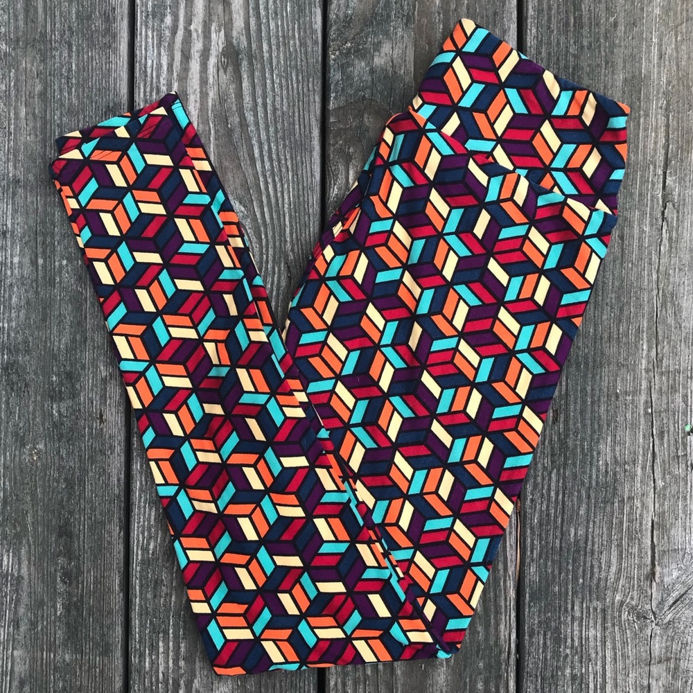 Lula Roe OS (one size) leggings.