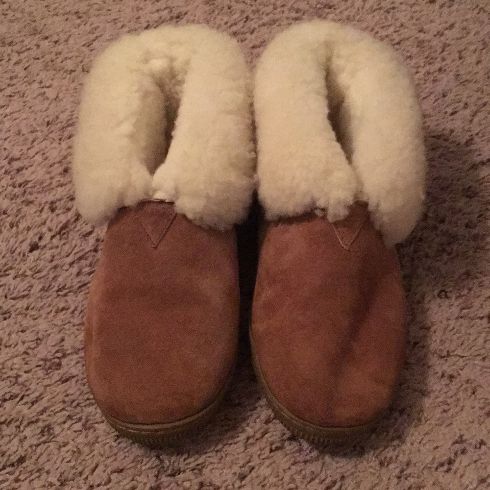 Staheekum slippers