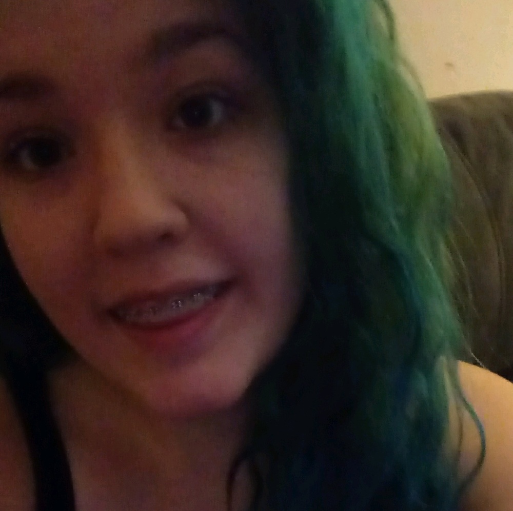 Meet your Posher, Lauren