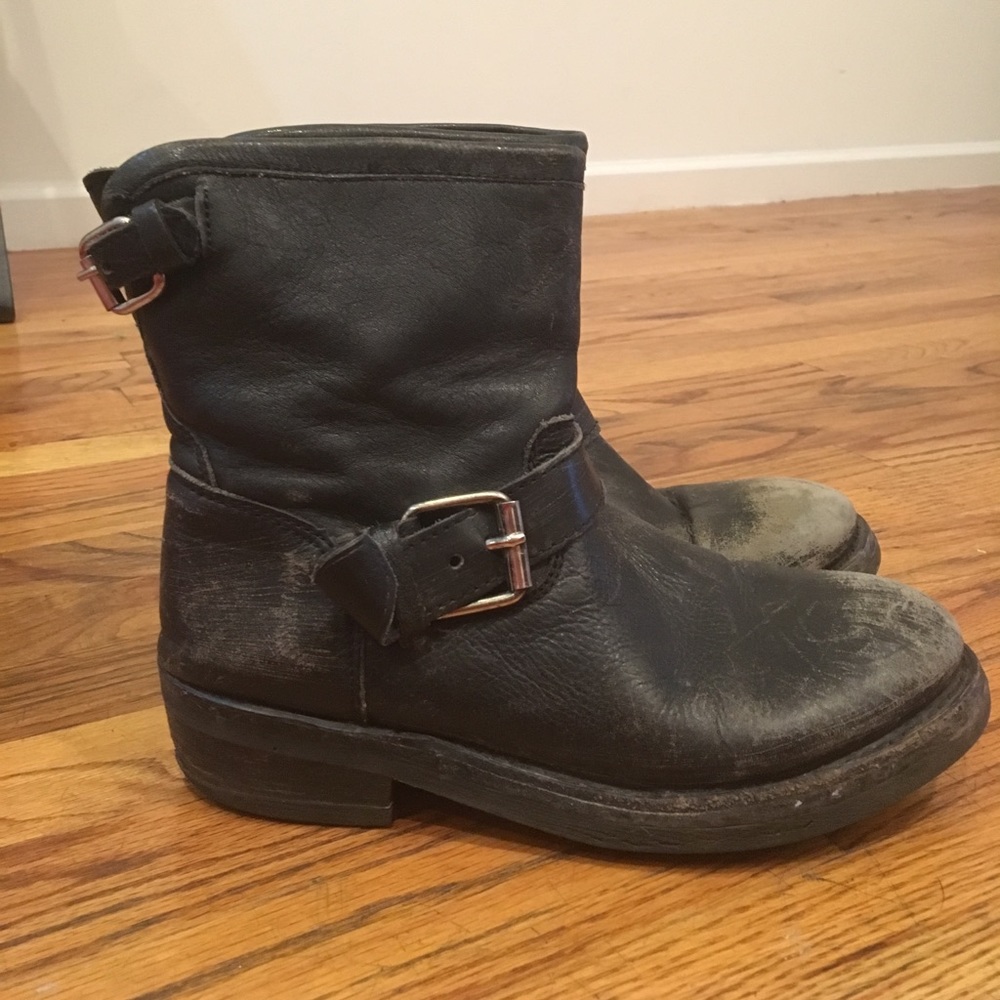 Ash Leather Boots