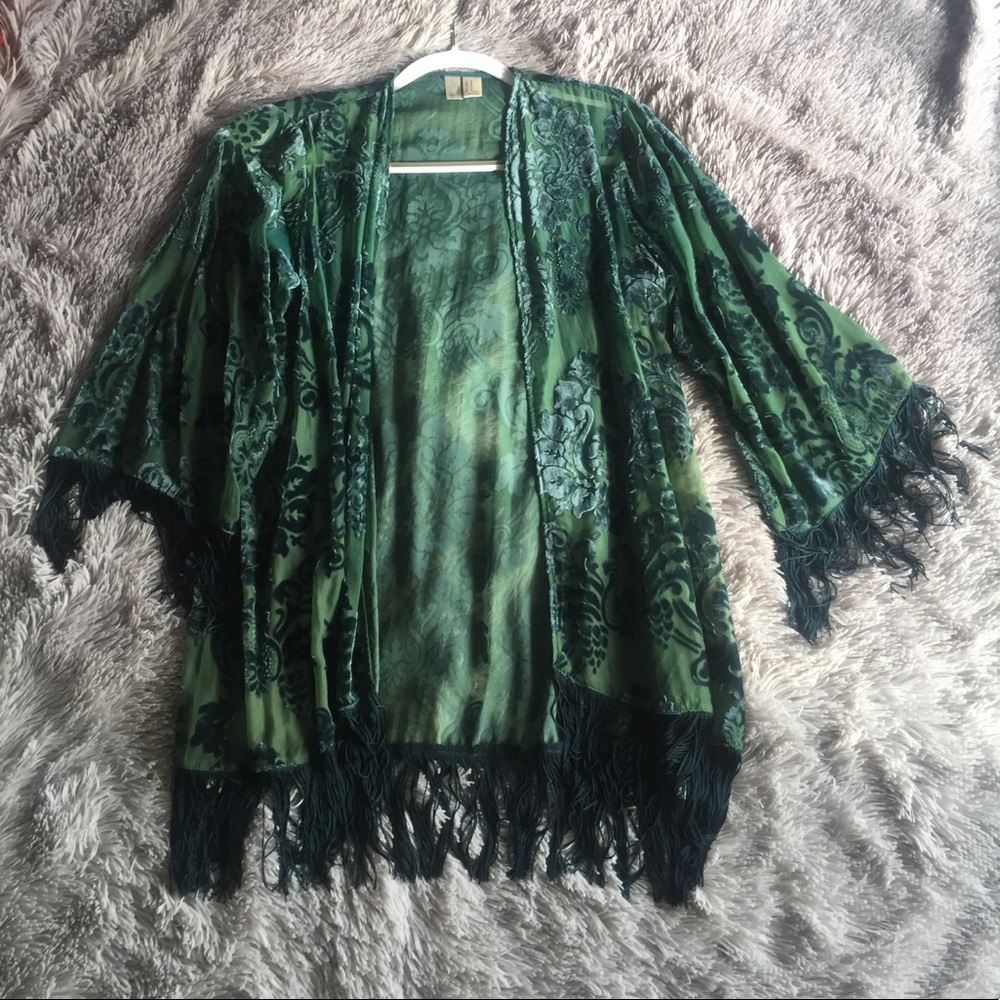 ✨green Lacey cardigan