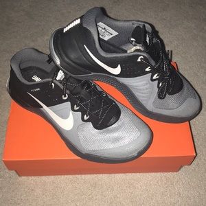 Nike womens metcon training shoes