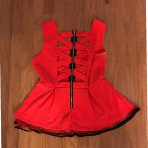 Peplum designed zip back top