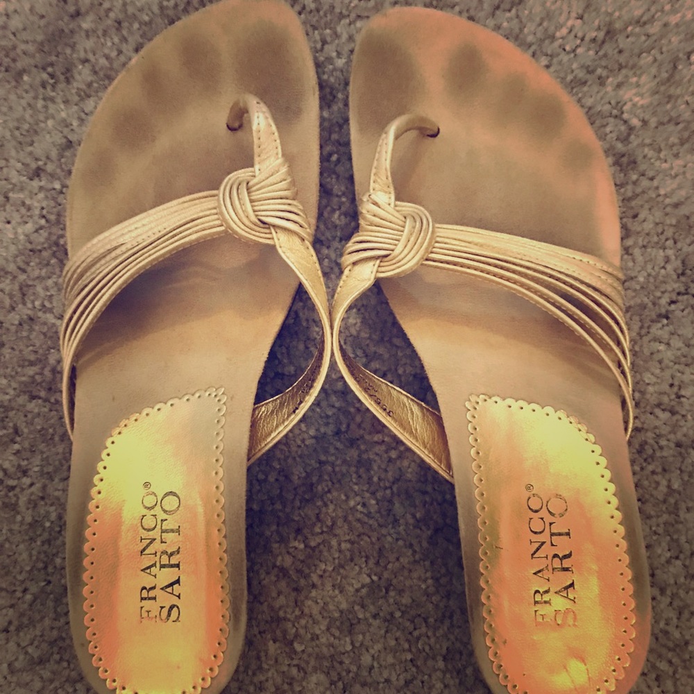 Franco Sarto Flip flop kitten heel