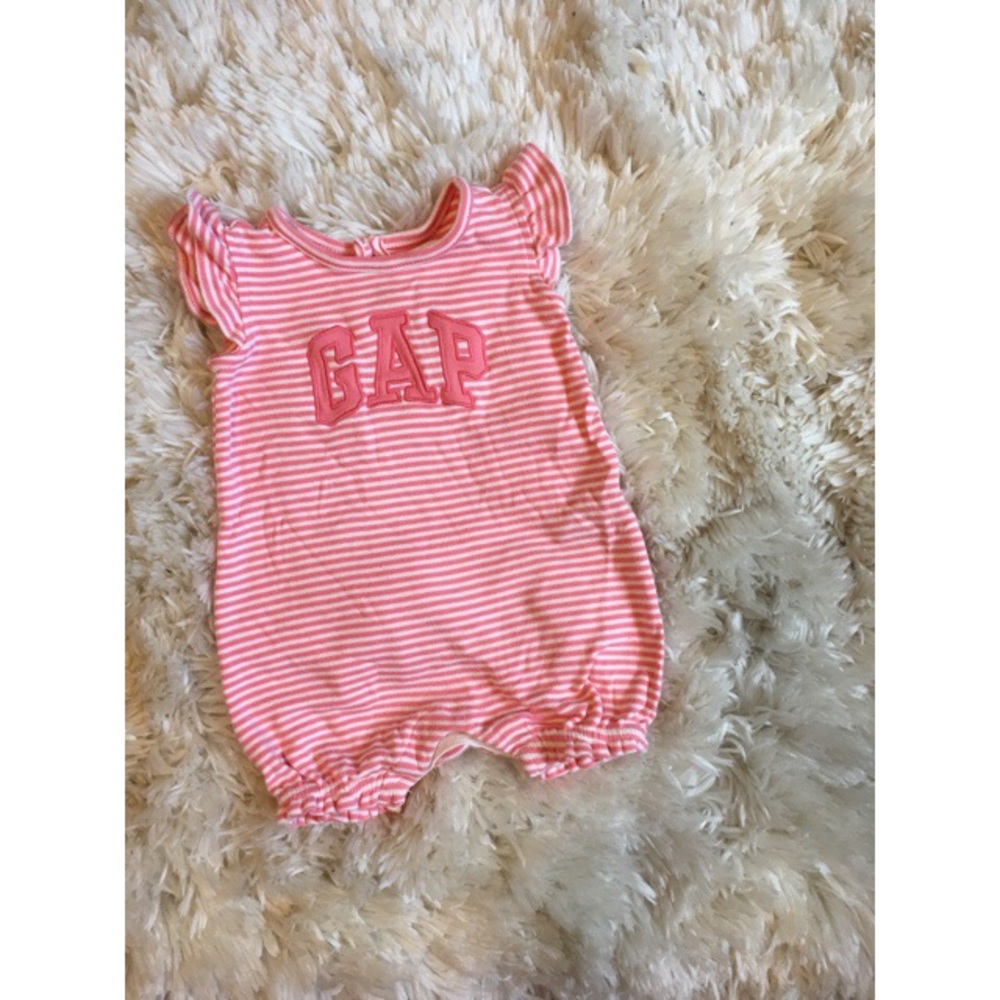 3-6 Month Baby Gap One Piece 💗