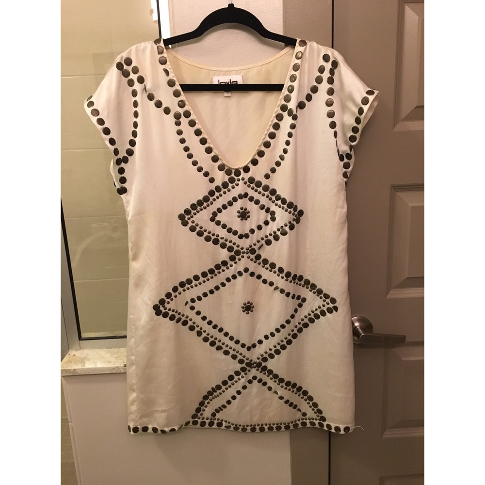 Leyla embellished dress L runs small