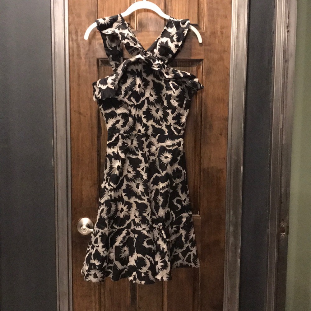 Banana Republic floral embroidery dress