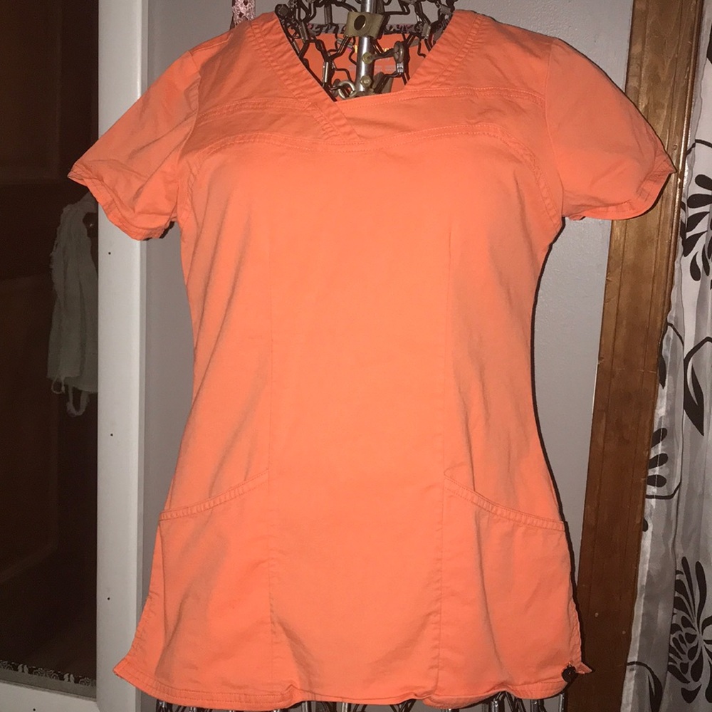 Heartsoul orange scrub top in XS