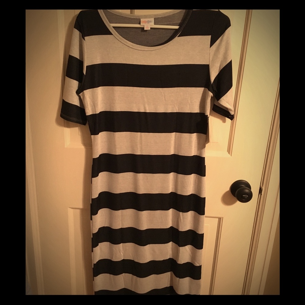 LulaRoe Julia dress - Small