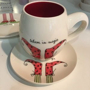 Rae Dunn Elf Elves Plates with matching mugs