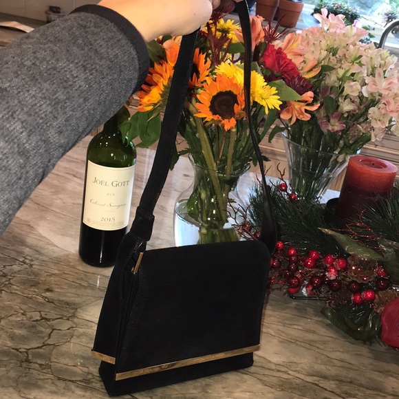 VINTAGE Gucci Black Suede Purse - Picture 2 of 8