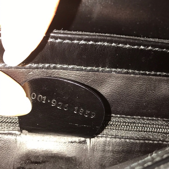 VINTAGE Gucci Black Suede Purse - Picture 8 of 8