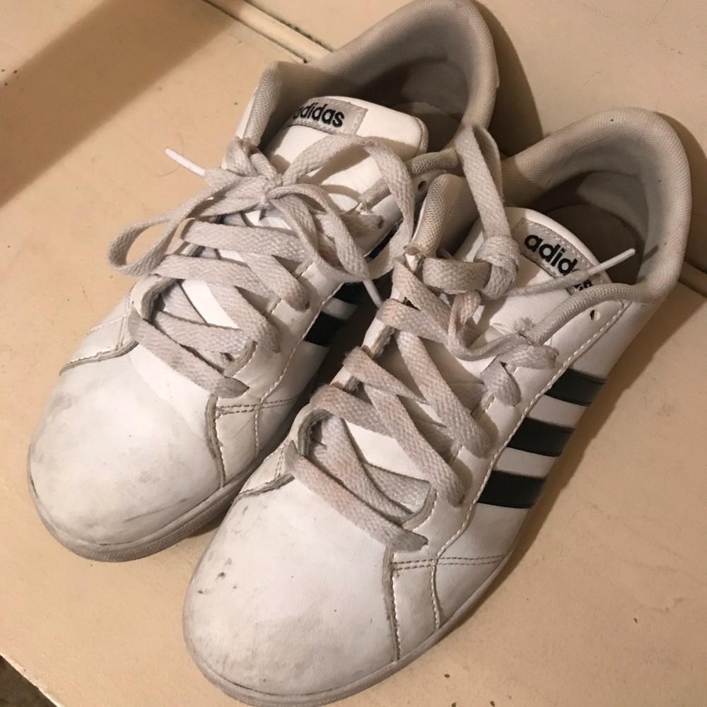 *USED* Adidas Tennis Shoes