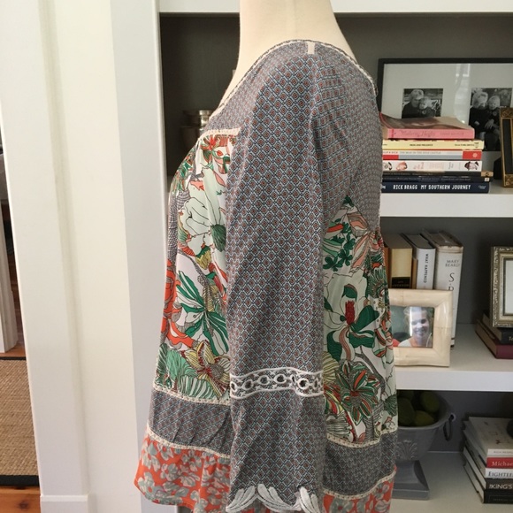 Esley Floral Top - Picture 5 of 5