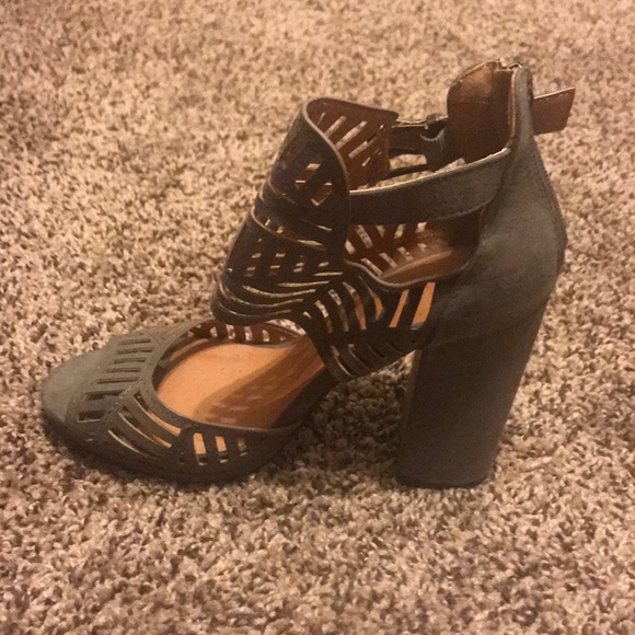 Never Worn. Tribal style chunky heels. - Picture 3 of 5