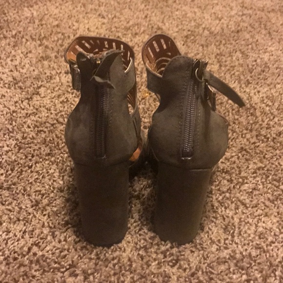 Never Worn. Tribal style chunky heels. - Picture 4 of 5