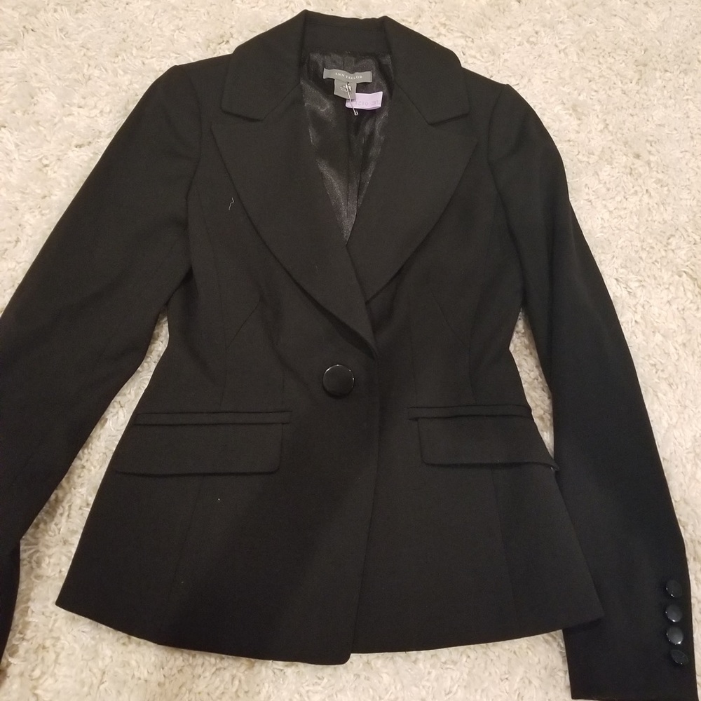 Ann Taylor winter one-button wool blazer