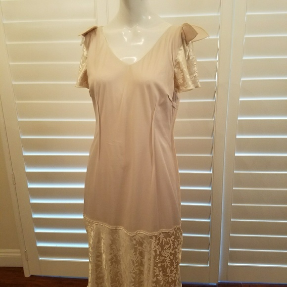 Beautiful silky jacquard dress - Picture 3 of 4