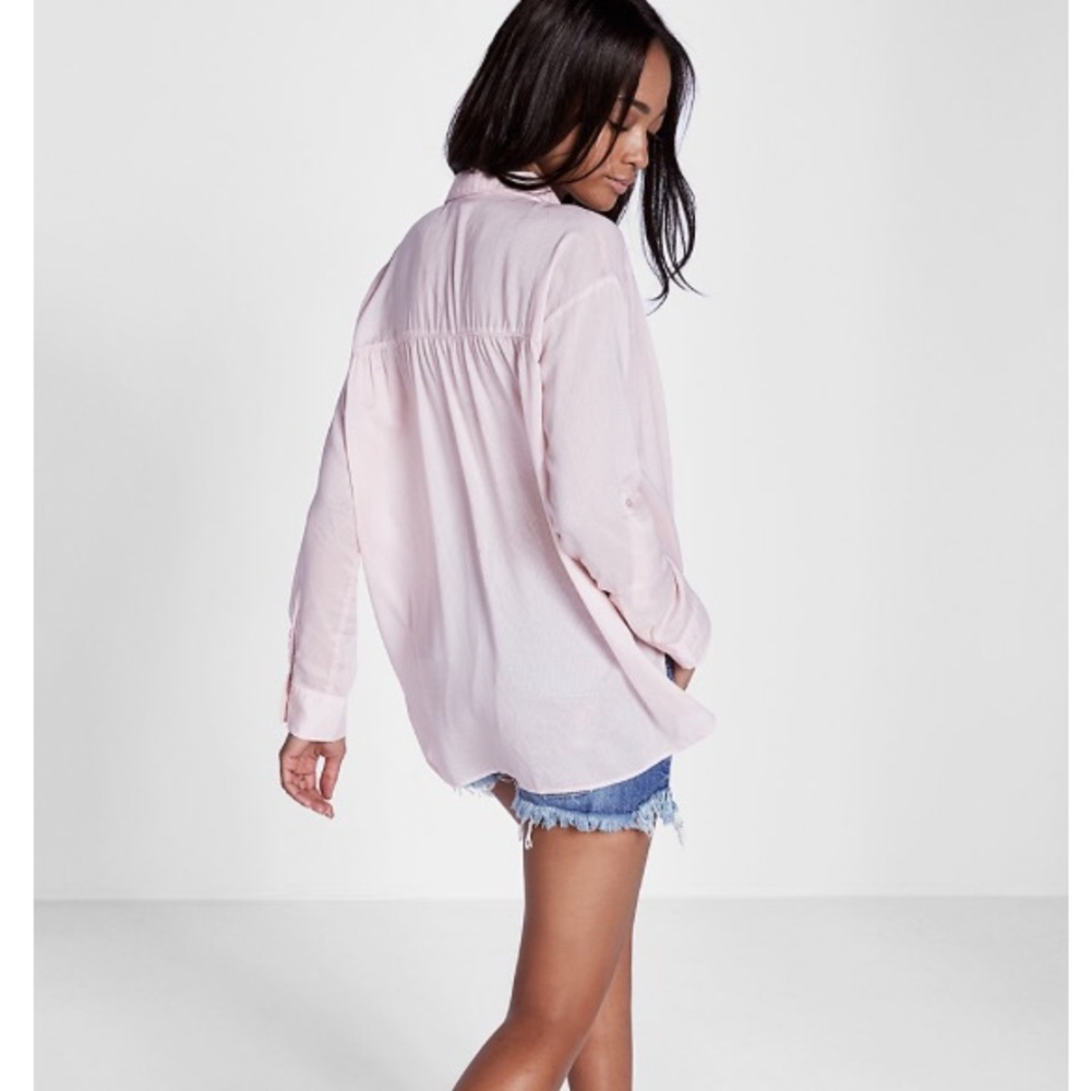 🎀 Express Tie-Front Shirt - Picture 2 of 8