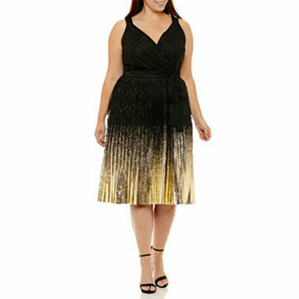 Plus Size Lace Ombre Black and Gold Foil Dress
