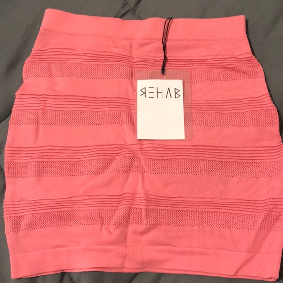 |Rehab top & pencil skirt - Picture 4 of 4