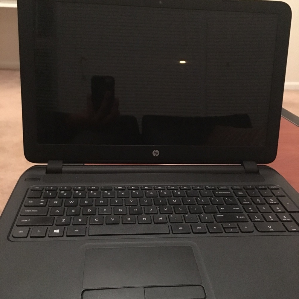 Hp laptop 15in dual core 500GB 4gb of RAM