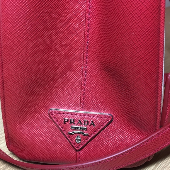 💯 AUTHENTIC Prada Bag - Picture 4 of 7