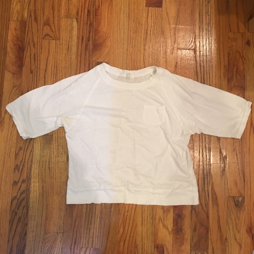 White mid-sleeve tee